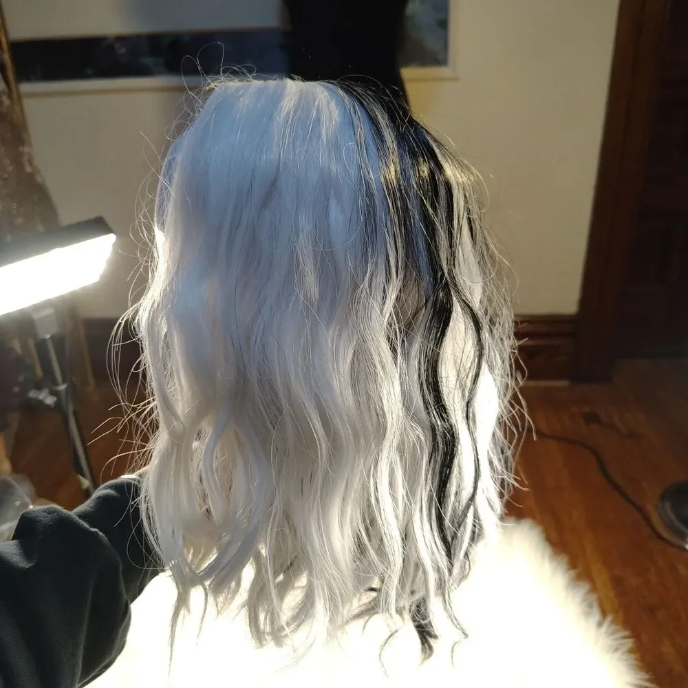 Black Silver White Bob Shoulder Length Wig NWTS